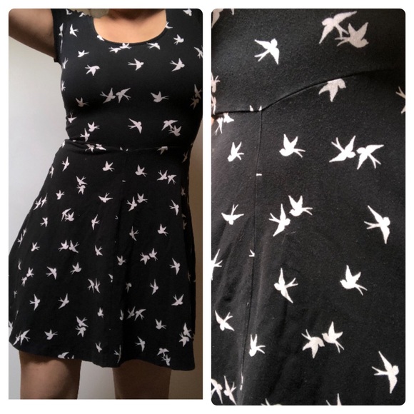 🖤  Black and White Swallow Dress 🖤 - Picture 5 of 5